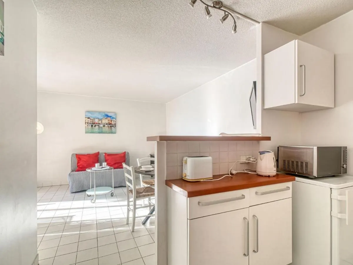 Apartment Le Capitole-9 By Interhome Fréjus